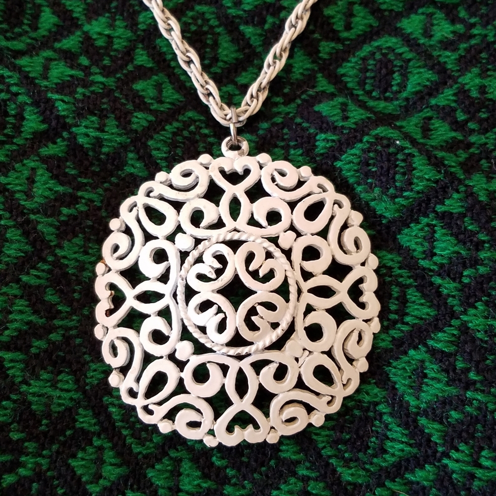 Large statement pendant on a white chain LÖÖK